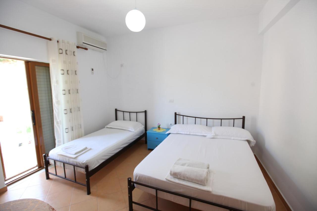 Lukovë Hotel Lagjini מראה חיצוני תמונה