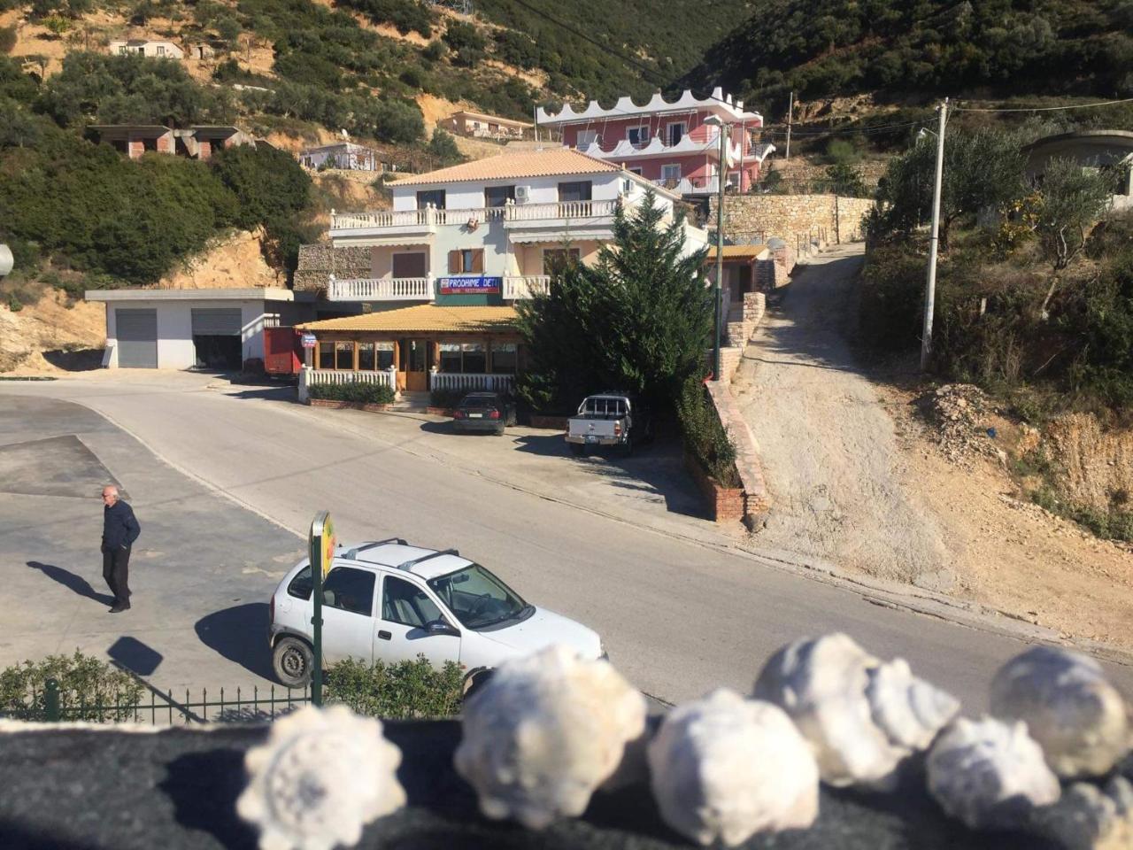 Lukovë Hotel Lagjini מראה חיצוני תמונה